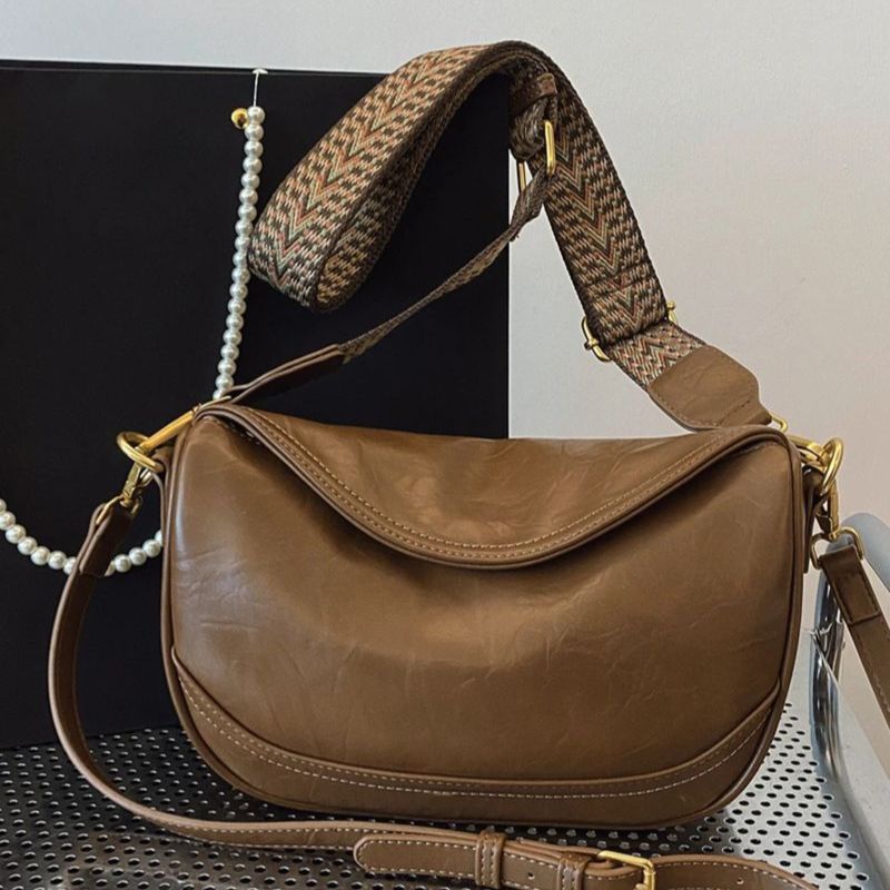 f5d449c0-bf41-4704-8d2d-6ad5ca010791-Max