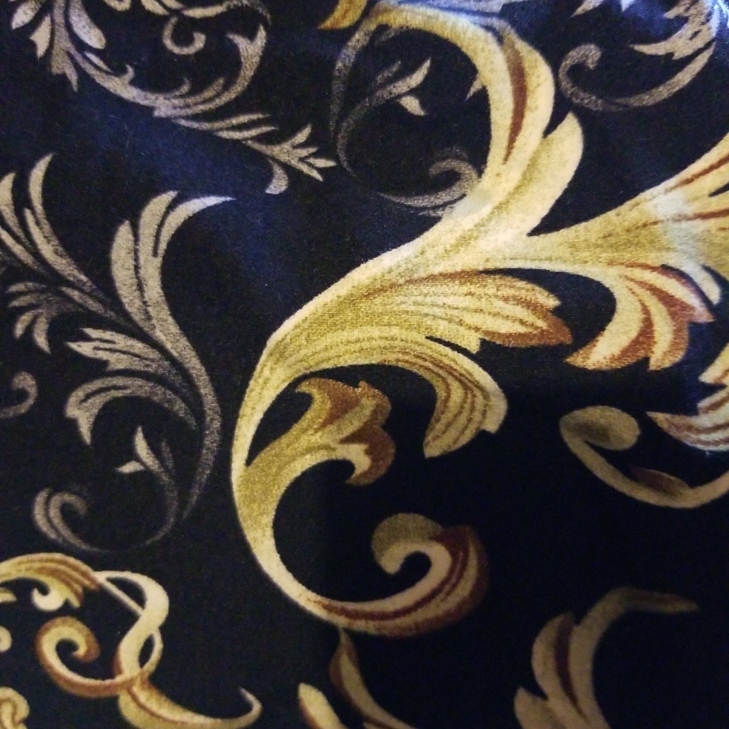 Kids Black Leaf Scroll Legging (S/M) - Keene's