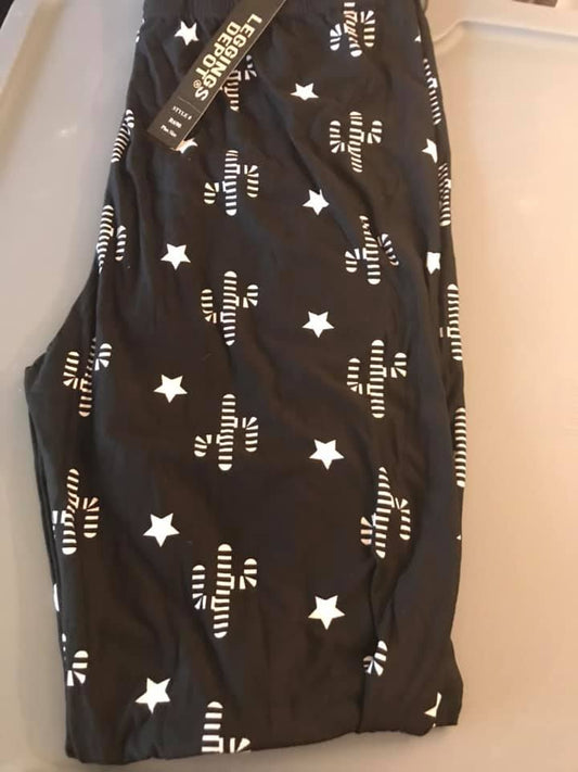 Black Cactus Capri Leggings PS - Keene's
