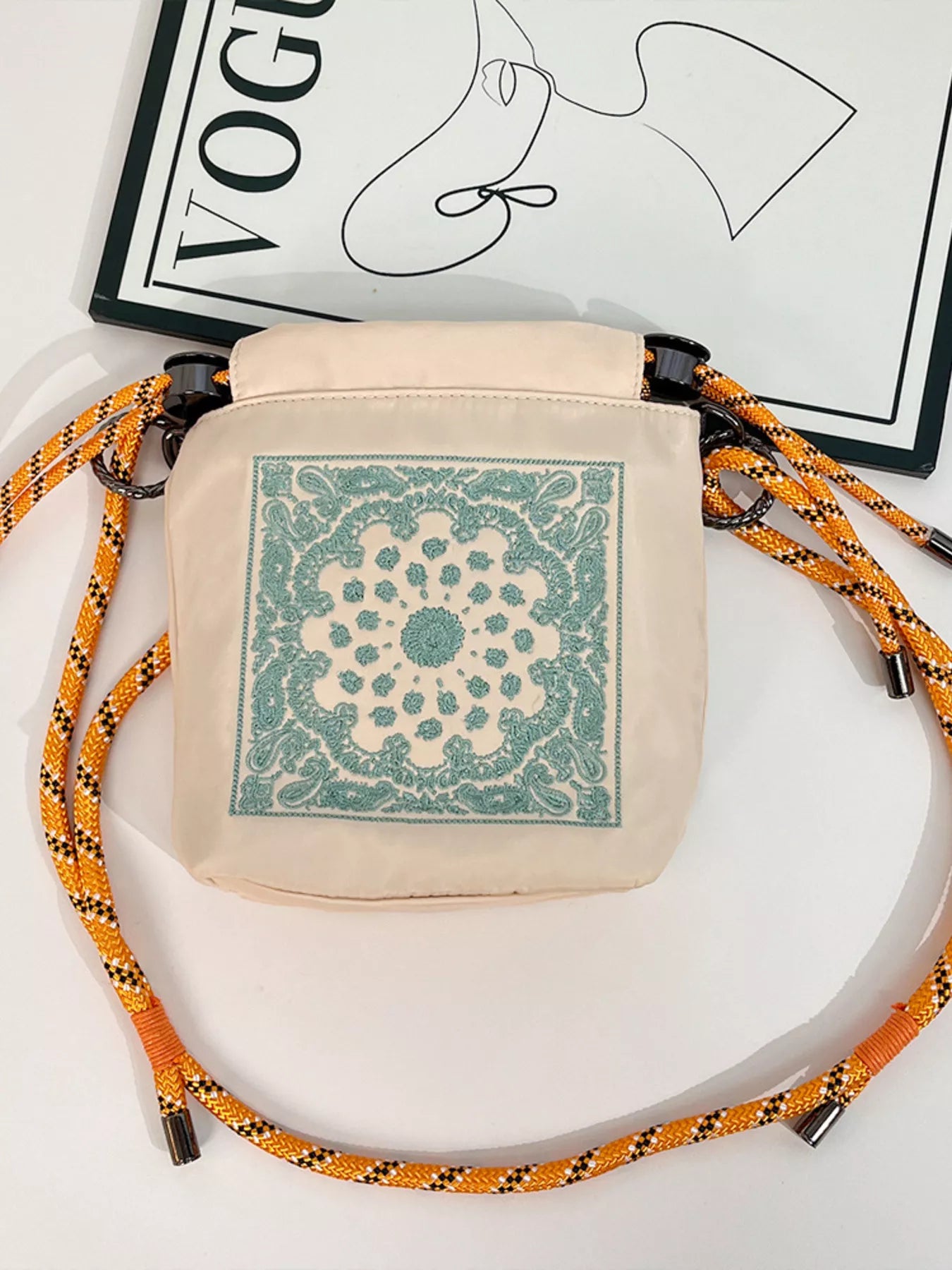 1c4c105bfab64442843d04faef7c52c1-Max-Origin