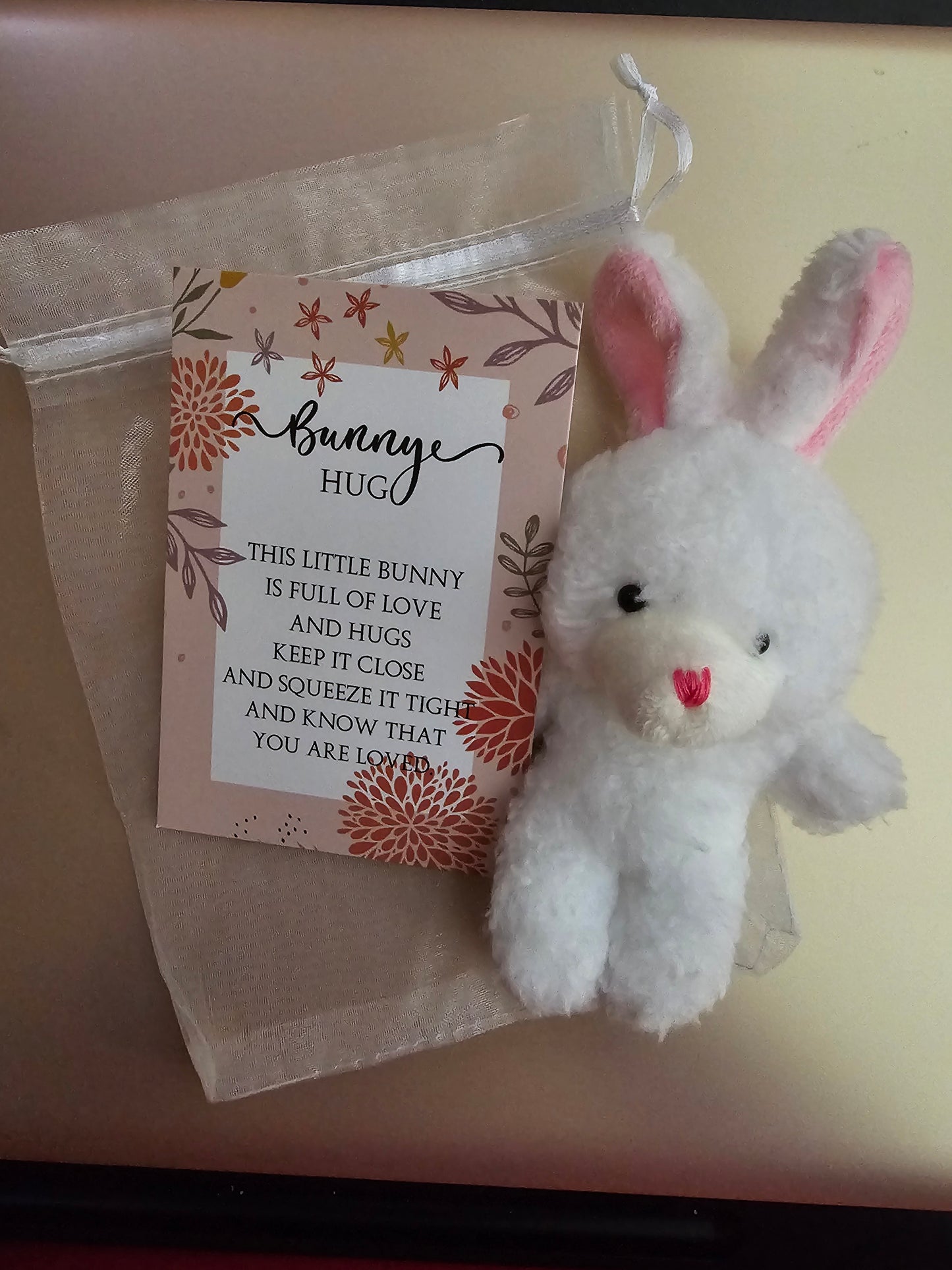 White Bunny Gift Keychain, Hug Card and Gift Bag