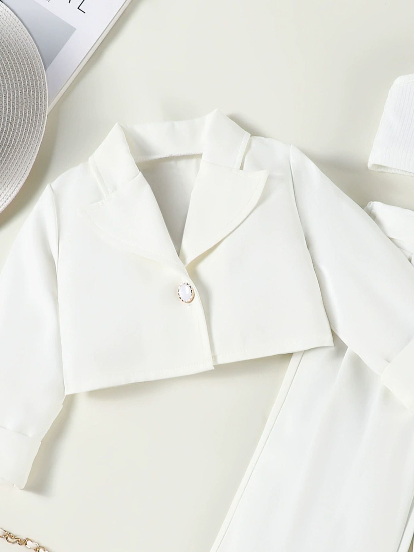 41abf143-b65d-48dc-a305-7293c0ed5939-Max