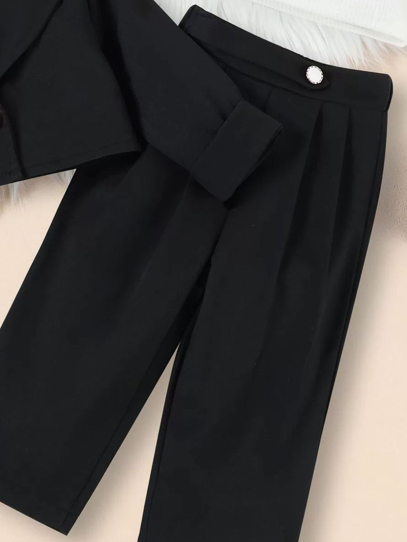 d8bc507c-cedc-4b5f-a0fe-c59482f4240f-Max