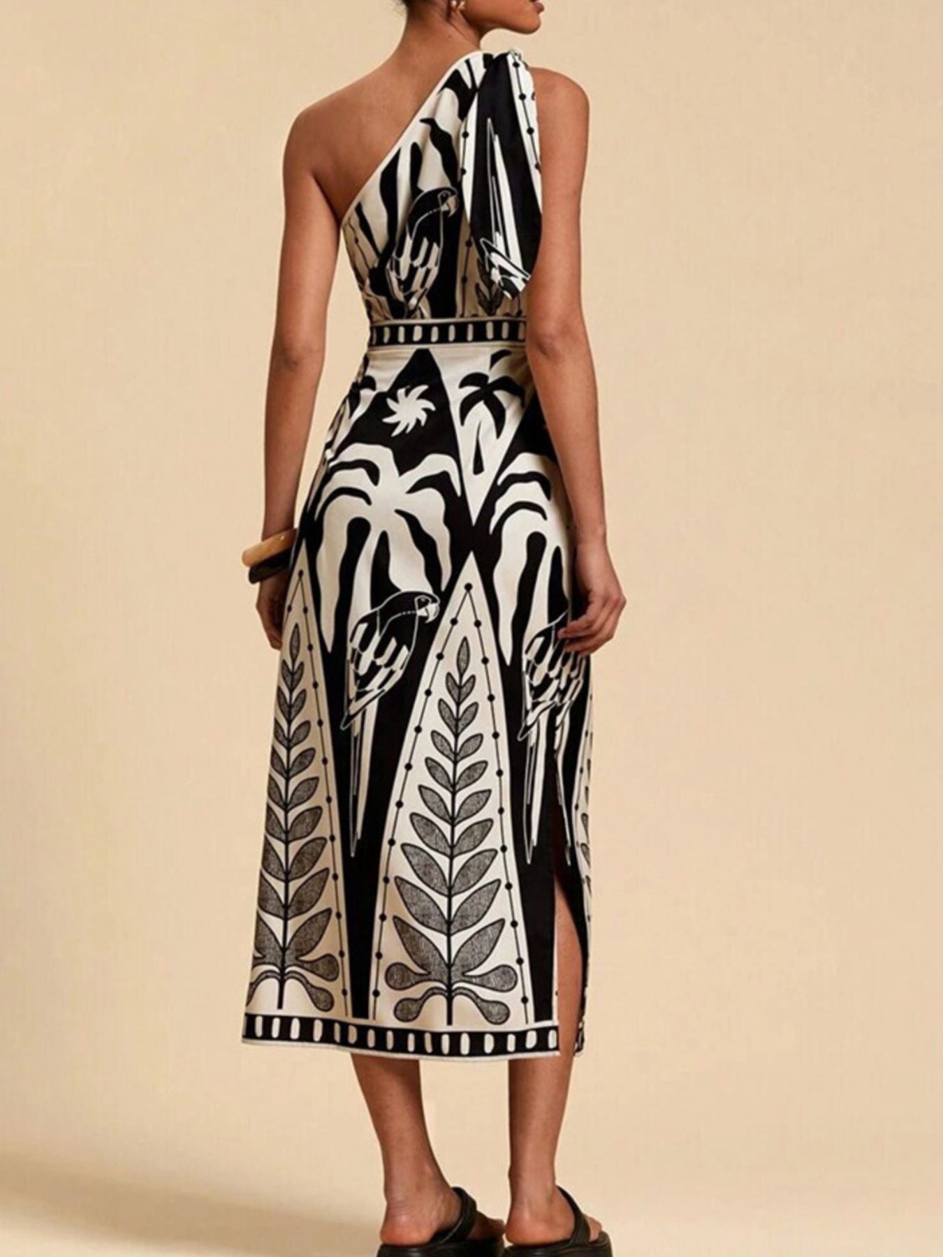 da204a53-d56c-4c6c-9a3d-c7e51367746d-Max