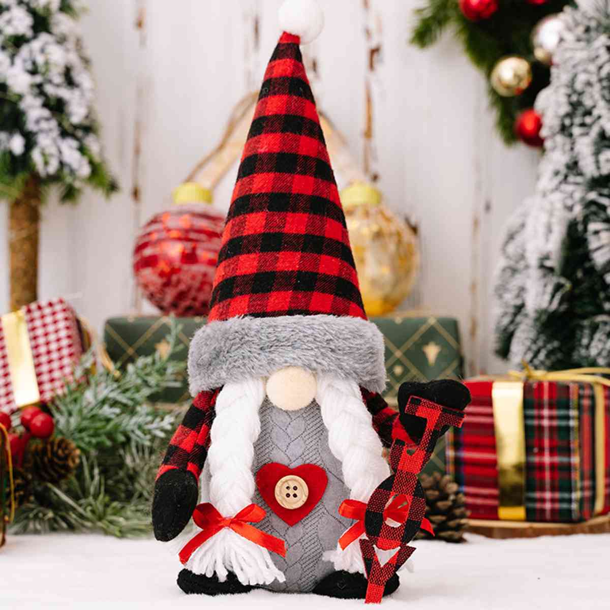 Plaid Pointed Hat Faceless Gnome