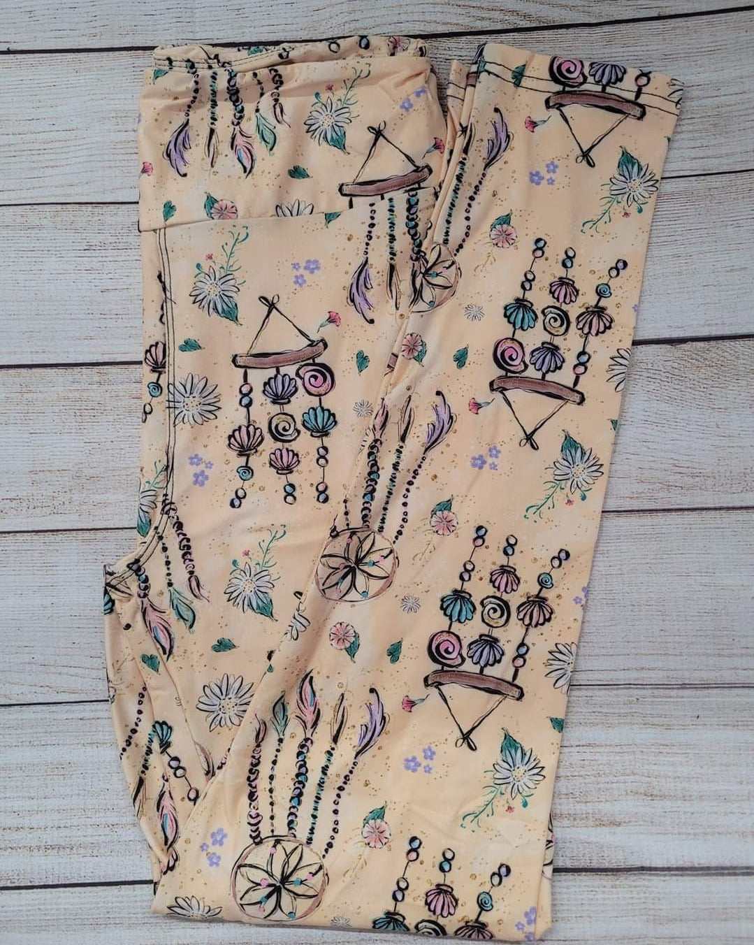 Autumn Dreamcatcher leggings and capris without pockets