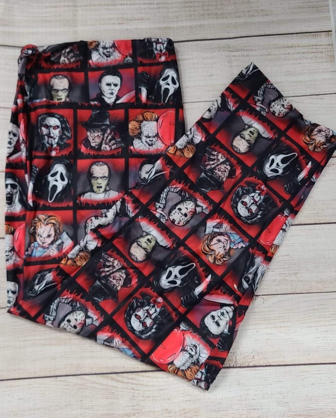 Horror Friends Leggings w/pockets ext plus only