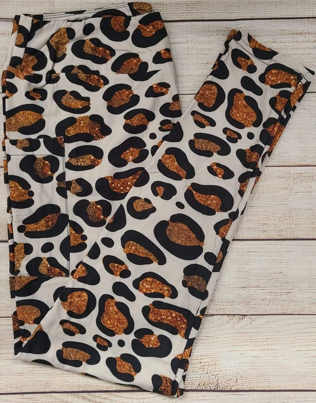 Leopard Love Capris with pockets