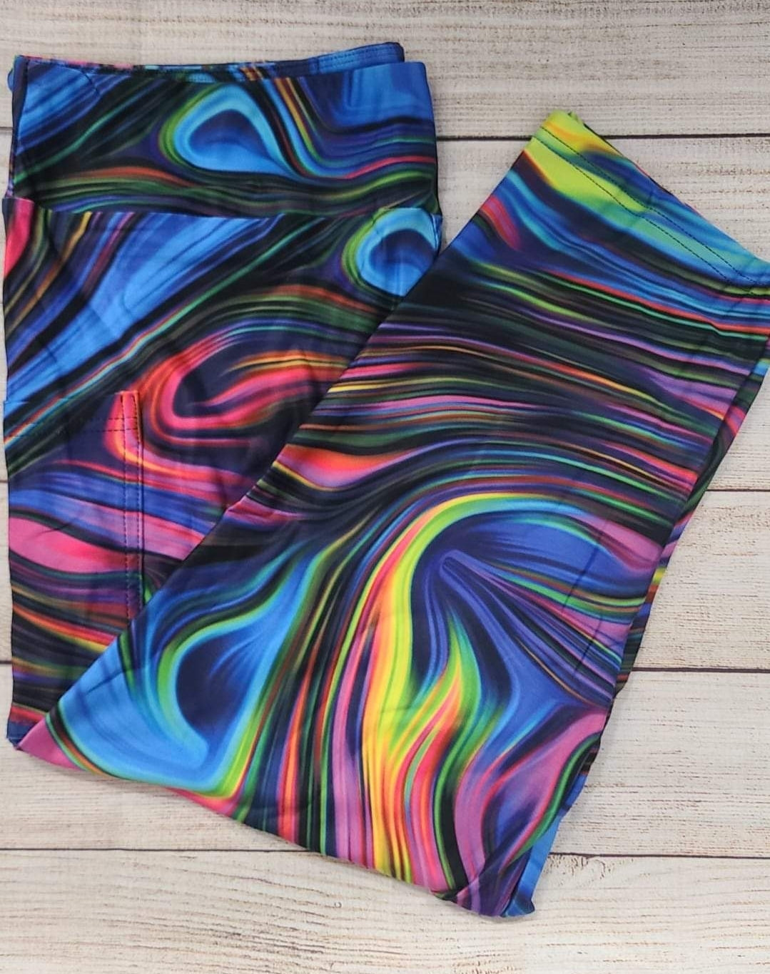 Color Arousal w/pockets capri and leggings