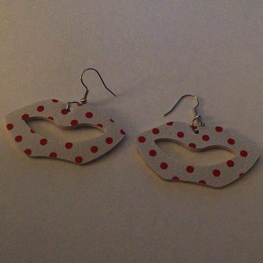 Heart Earrings - 2023 Collection - Lips White